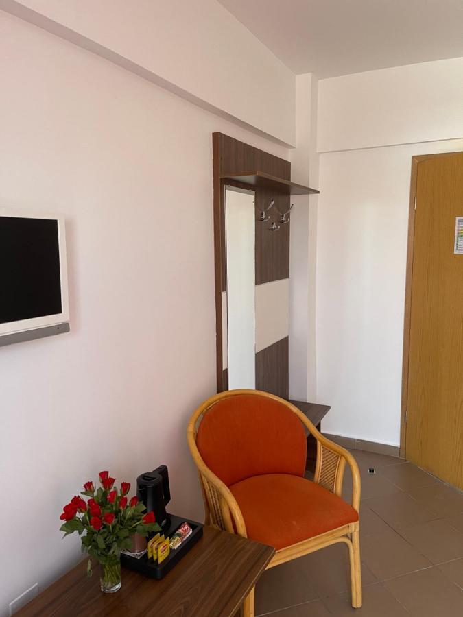 Hotel Ametist Casa Leului Năvodari Esterno foto