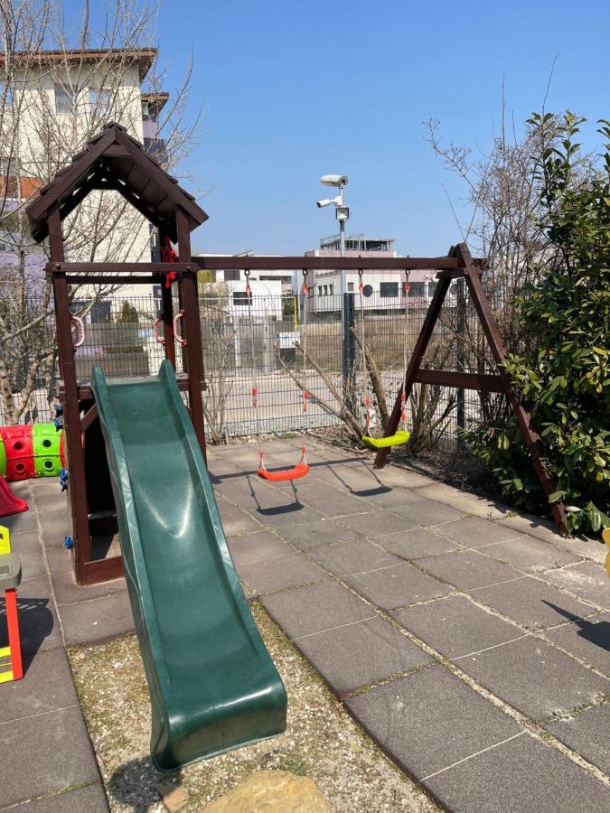 Hotel Ametist Casa Leului Năvodari Esterno foto