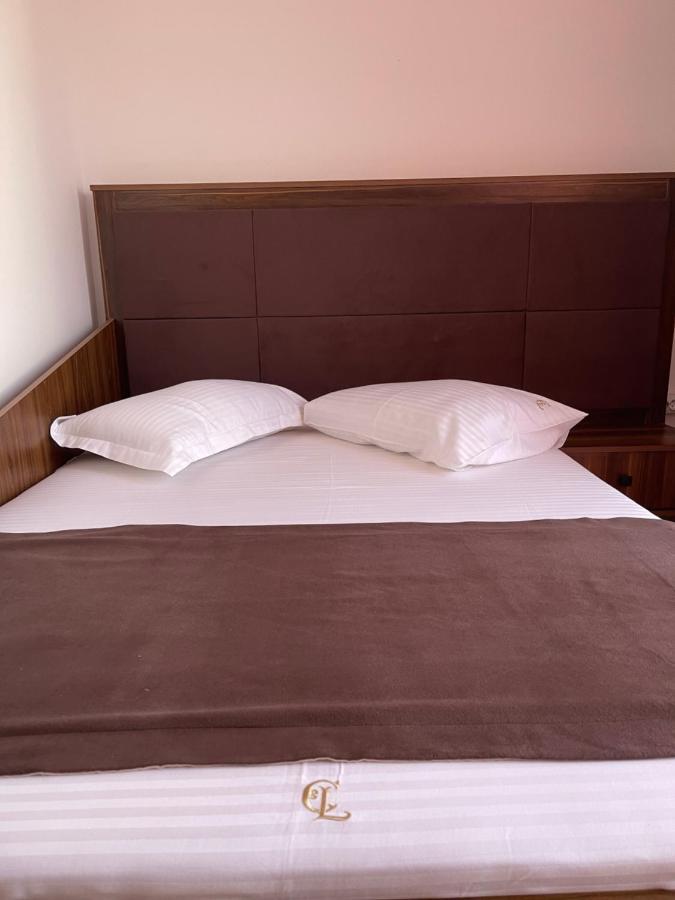 Hotel Ametist Casa Leului Năvodari Esterno foto