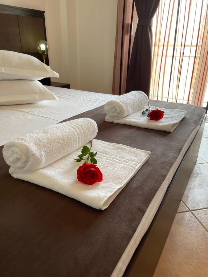 Hotel Ametist Casa Leului Năvodari Esterno foto