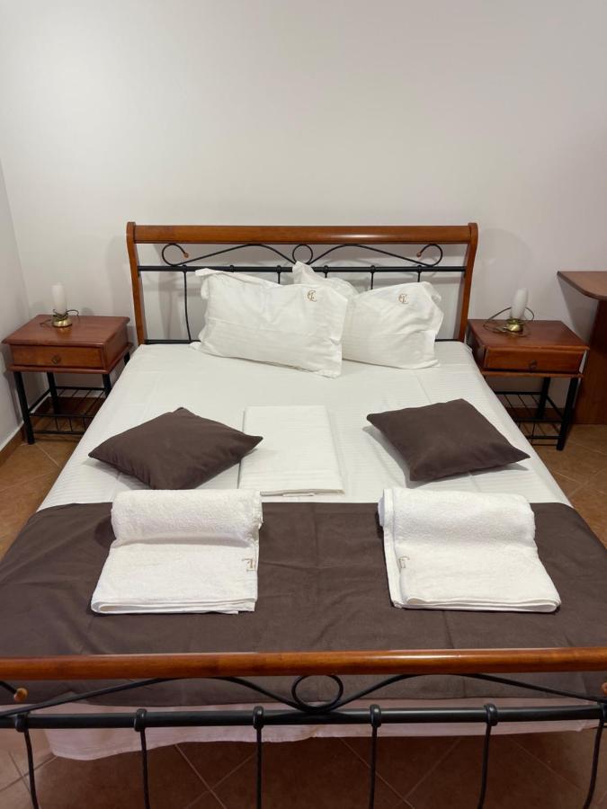 Hotel Ametist Casa Leului Năvodari Esterno foto