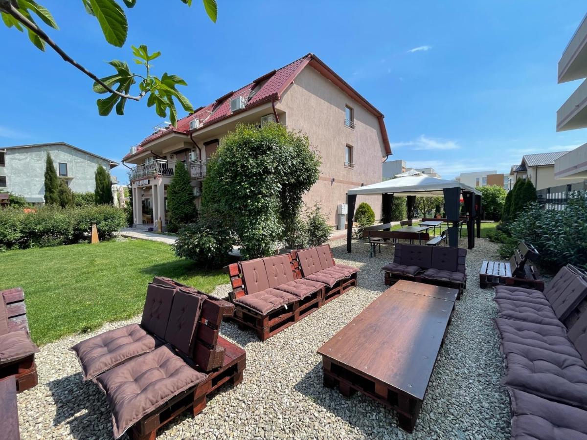 Hotel Ametist Casa Leului Năvodari Esterno foto