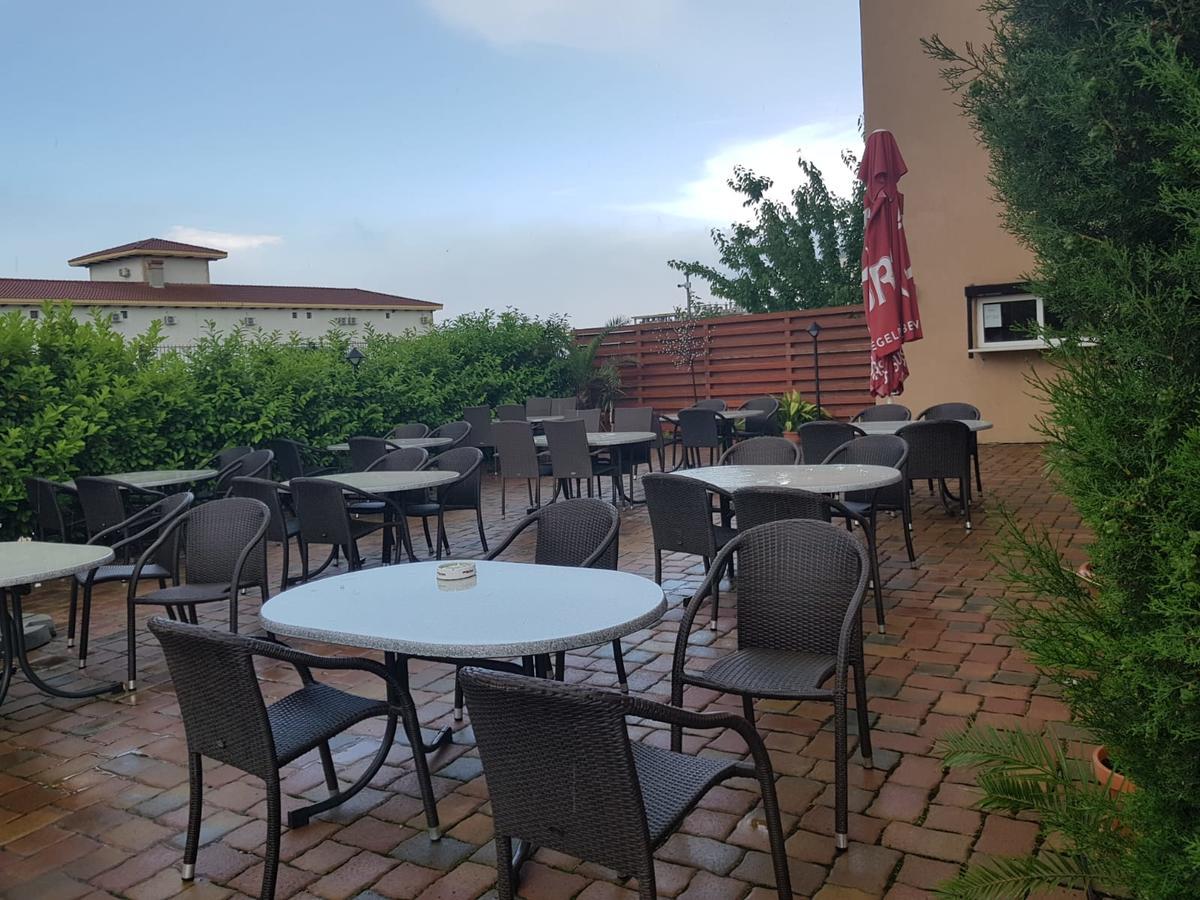 Hotel Ametist Casa Leului Năvodari Esterno foto